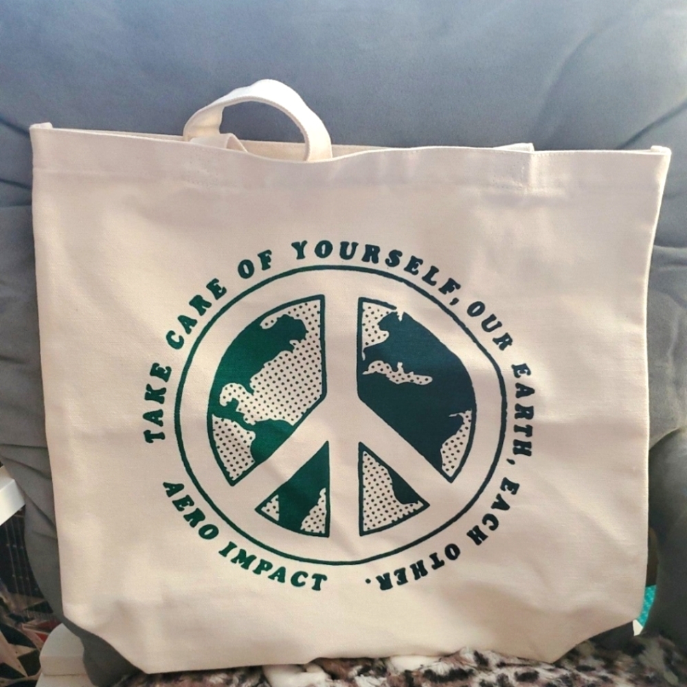 Tote bag
